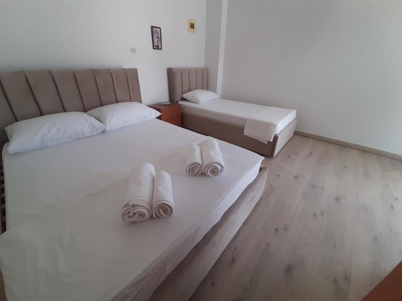 Rooms By The Sea Himarë Pokoj fotografie